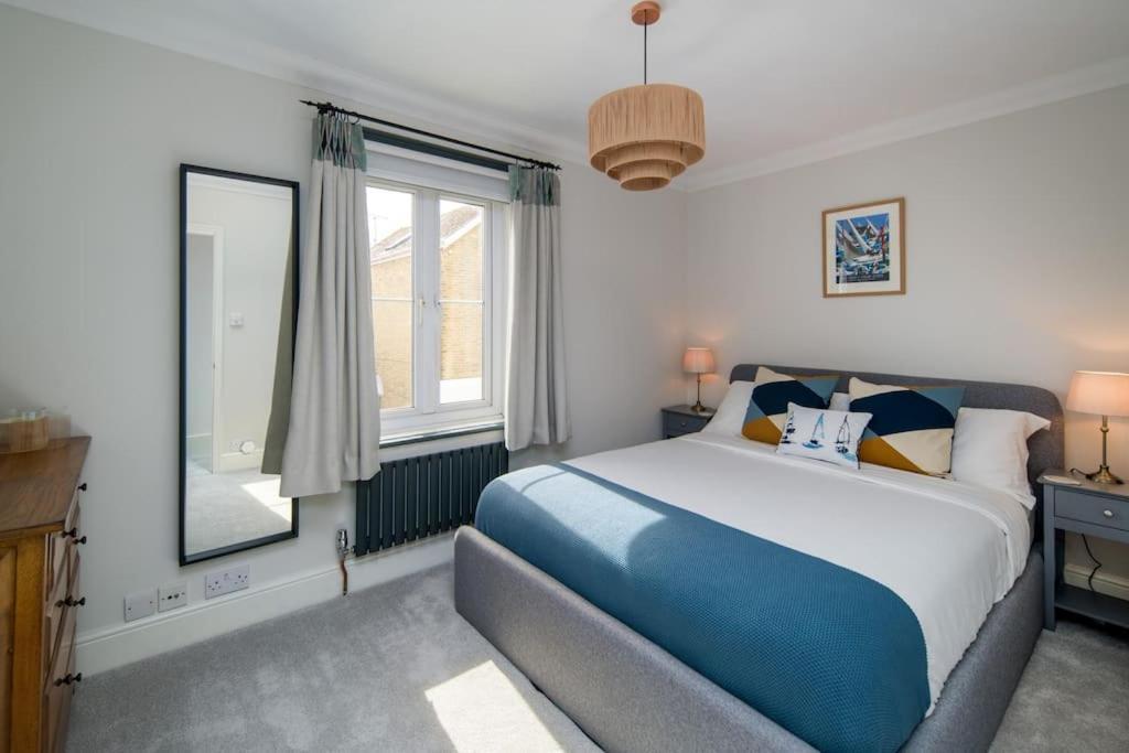 Captain'S Cottage - Central West Cowes - Spacious, Entire 1-Bed Home Exterior foto